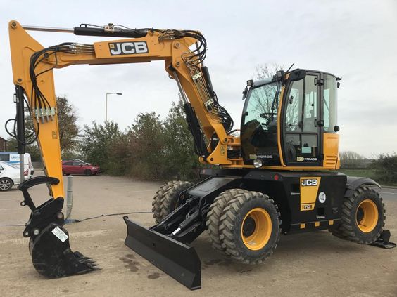 Trator Titulo Descricao Marca Modelo Teste