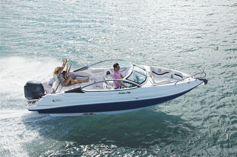 Lanchas Fibra Fibrafort FOCKER. Conforto, elegancia, desempenho e aventura